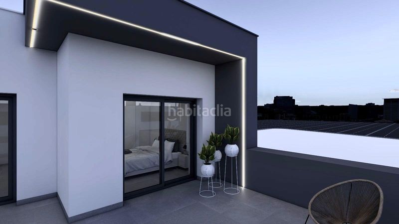 Foto 611b1fd0-2935-4b63-840a-ff47b7de616f. Casa aparellada amb aparcament piscina a Benijófar