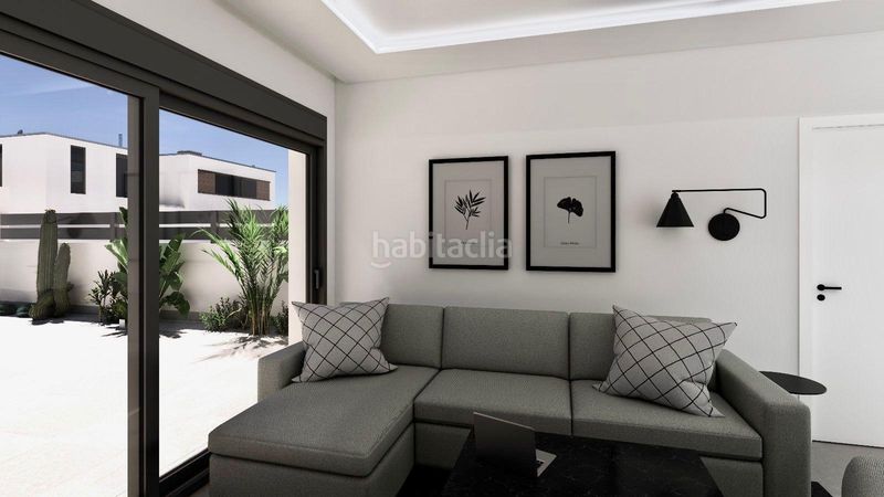 Foto e45c0f6b-99ab-4f37-a941-00e25bf87028. Casa aparellada amb aparcament piscina a Benijófar