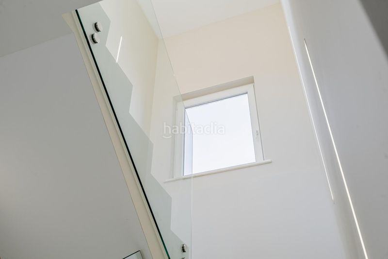 Foto dee3aa9a-094c-4af0-b36c-227dc15a2e02. Xalet amb aparcament piscina a Rojales