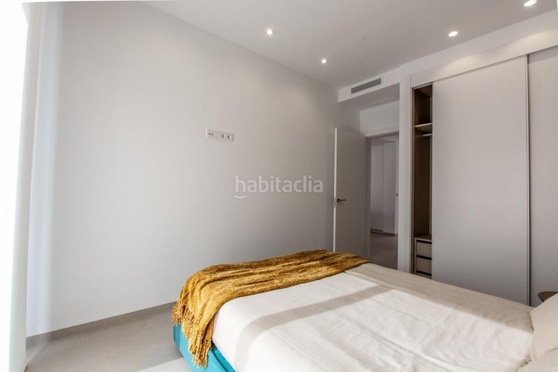 Foto a903c700-e7ca-49ea-9bbc-8ecf79705f57. Penthouse with parking pool in balcón de Finestrat-terra marina Finestrat