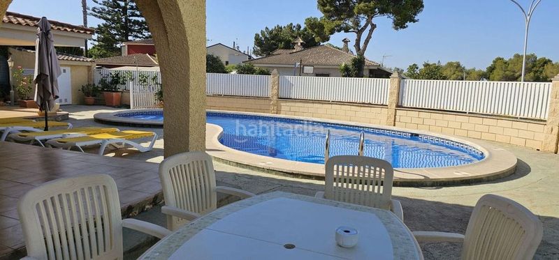 Foto 570b67e1-f6c3-4b1d-8197-7d8b0eb714a3. Chalet en Campoamor Orihuela