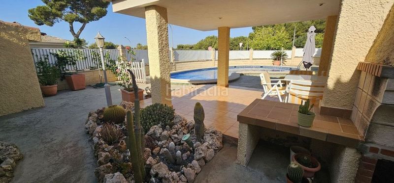 Foto ee7df871-8777-4bb2-807f-246a98414385. Chalet en Campoamor Orihuela