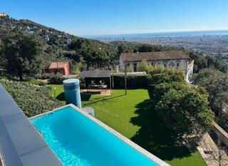 Location Chalet  Carrer l'actor morano. Excelente casa de lujo