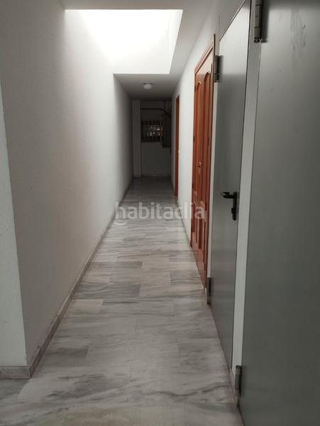 Foto b6d2bb66-f3de-4876-950b-fa0be192d0e5. Piso en calle alhama 68 piso bajo para entrar a vivir en Lucena