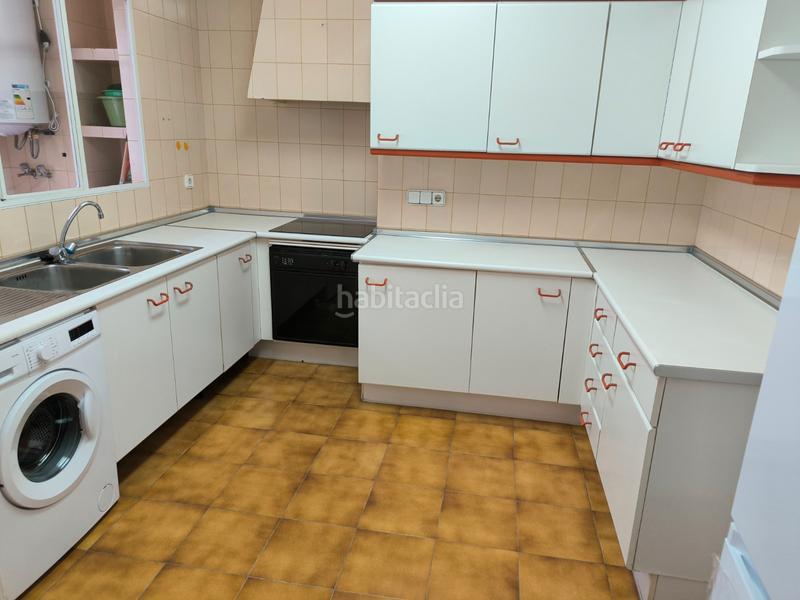 Foto 17d3e6c1-f8c5-4048-b318-0322e17fbe15. Alquiler piso en calle martín belda 29 piso en alquiler por habitaciones solo para estudiantes en Cabra
