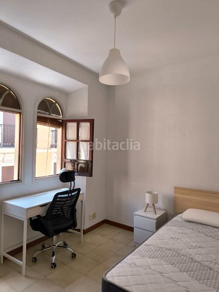 Foto 4676d7fe-b2df-4f8b-983f-c2a099fee0b8. Alquiler piso en calle martín belda 29 piso en alquiler por habitaciones solo para estudiantes en Cabra