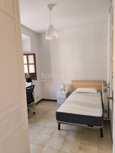 Foto cf47c3f3-ad9d-4e14-942a-3e67f9297285. Alquiler piso en calle martín belda 29 piso en alquiler por habitaciones solo para estudiantes en Cabra