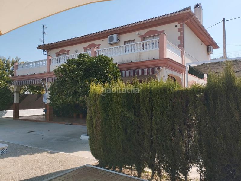 Foto a060bc16-728f-4642-affb-30247b03a255. Xalet amb xemeneia piscina a Cabra