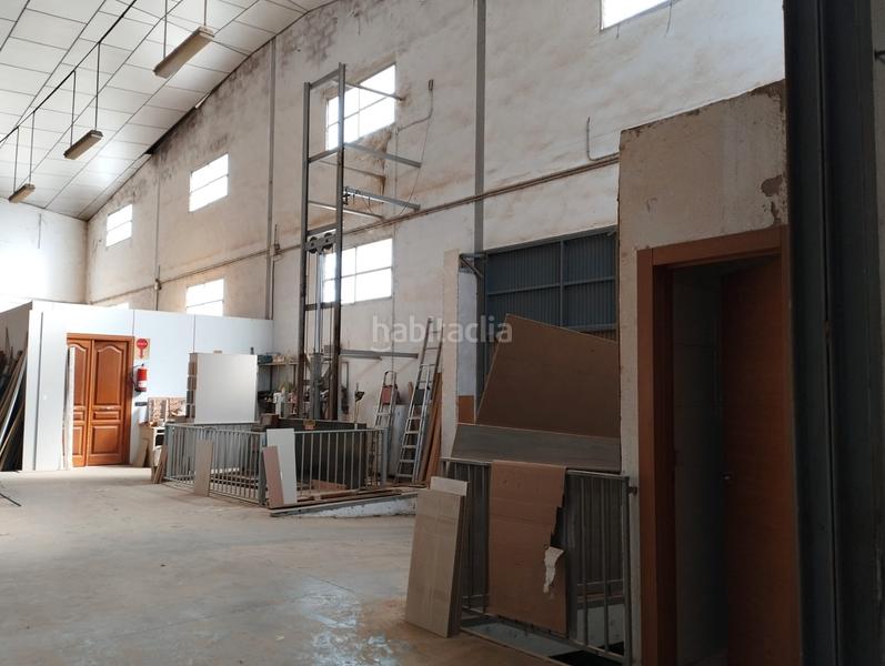 Foto 0297f332-8c63-45f4-aacc-9918affbae28. Capannone industriale in Poleares Lucena