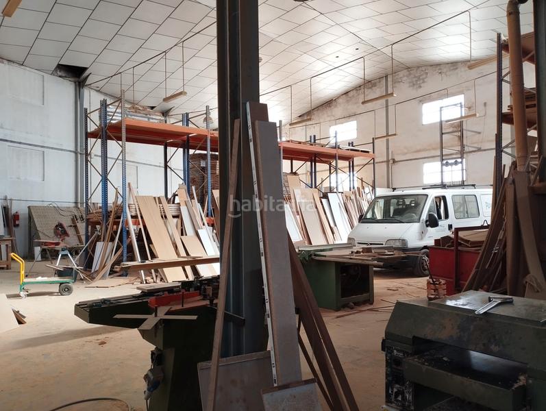 Foto 29034b12-72cf-49bd-8943-8c74af260b56. Capannone industriale in Poleares Lucena