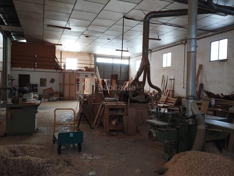 Foto 2e64f3ef-236d-49cf-9a17-8a37831be9cd. Capannone industriale in Poleares Lucena