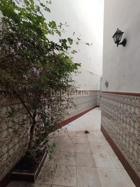 Foto e7cddfbe-8ee5-45d8-9d76-ebb01a63a720. Casa  en el centro en Cabra