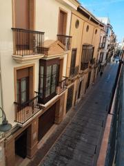 Pis a Cabra. Piso en calle martin belda