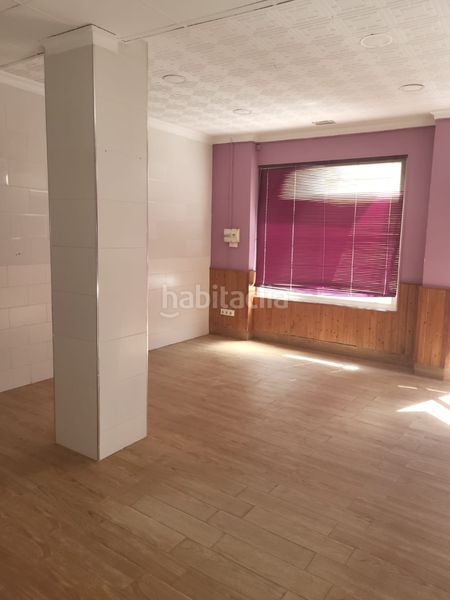 Foto b4c1011a-05ca-491f-9066-025fb12c6484. Local comercial a calle priego 38 a Cabra
