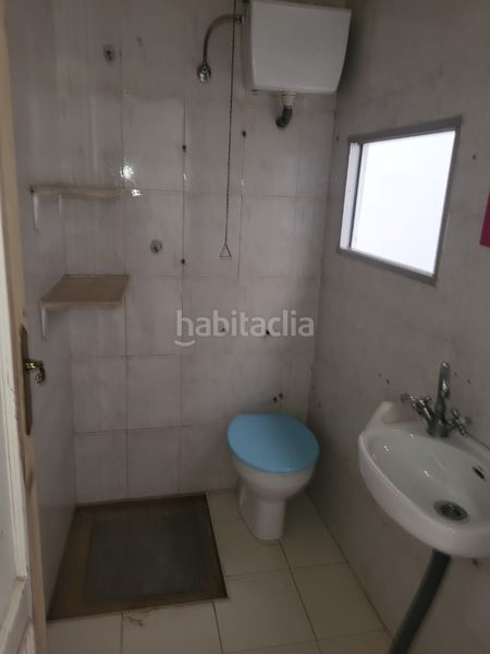 Foto d21929d2-8b30-40ec-b421-66377d4d6872. Local comercial a calle priego 38 a Cabra
