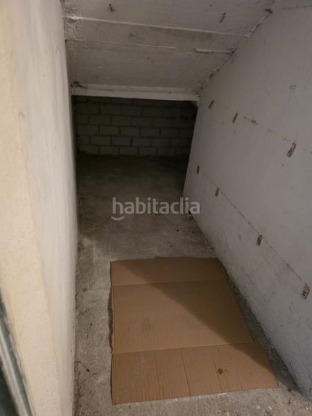 Foto 0b9b4f0f-a20b-4416-b704-c4a32bdbb207. Aparcament cotxe a Cabra
