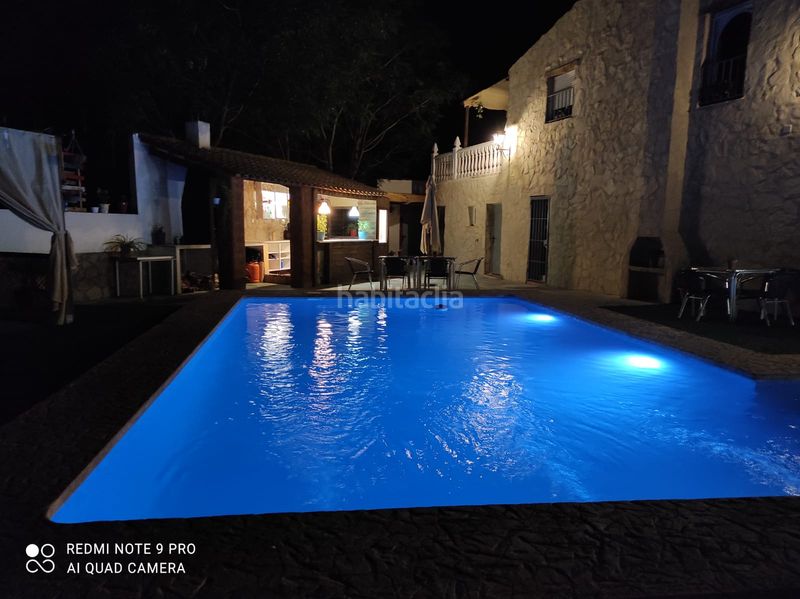 Foto ee3202fa-e6b4-46b1-bcdc-1ad4a31f265e. Xalet amb xemeneia aparcament piscina a Cabra