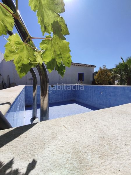 Foto da8fbb1c-2bf0-4cf1-8e08-dc472ac51677. Masia amb aparcament piscina a Cabra