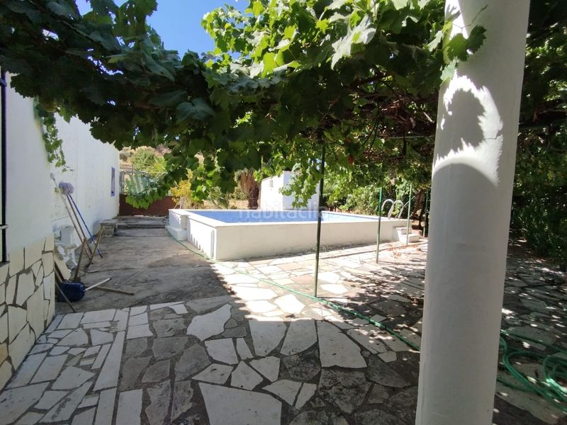 Foto f9b46c04-db58-4aa0-9b9c-8d89e4dbfd7a. Masia amb aparcament piscina a Cabra