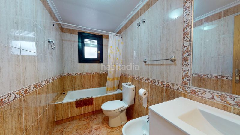 Foto 53bf4b39-2234-47f6-8c12-dfe554c7b608. Piso se ofrece acogedor piso en planta baja, ubicado en una de las mejores zonas de los narejos, en plaza 525, un entorno privilegiado en Alcázares (Los)