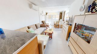 Flat in Santiago de La Ribera. Descubre este acogedor bungalow, ideal tanto como vivienda habit