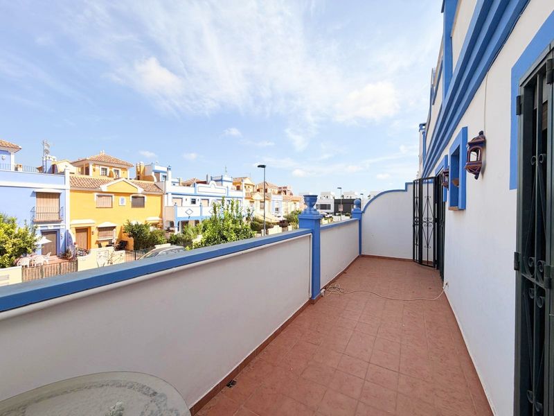 Foto 83479787-a60a-43bb-be11-f4b3ac8584bc. Casa amb piscina a Roda San Javier