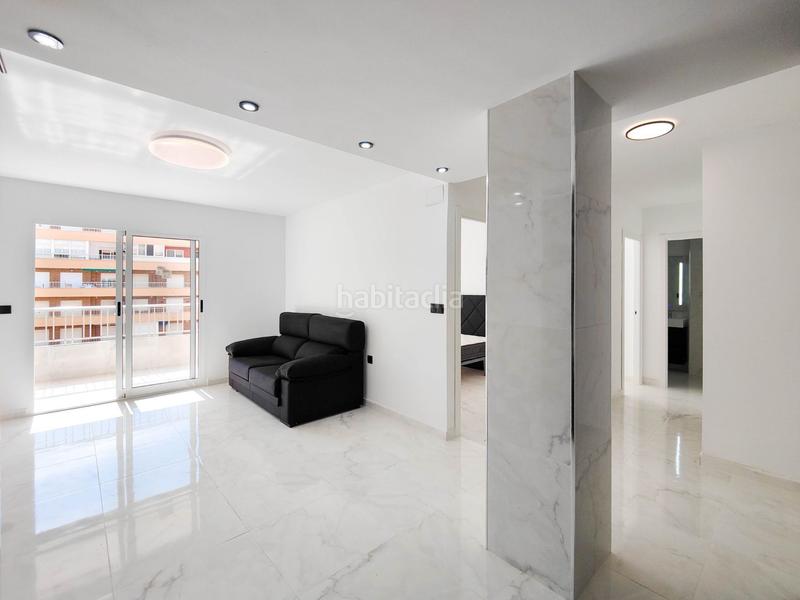 Foto 992eaf33-fc0c-4f99-98b3-c3b77b8e5d2e. Apartament amb piscina a Punta Prima Torrevieja