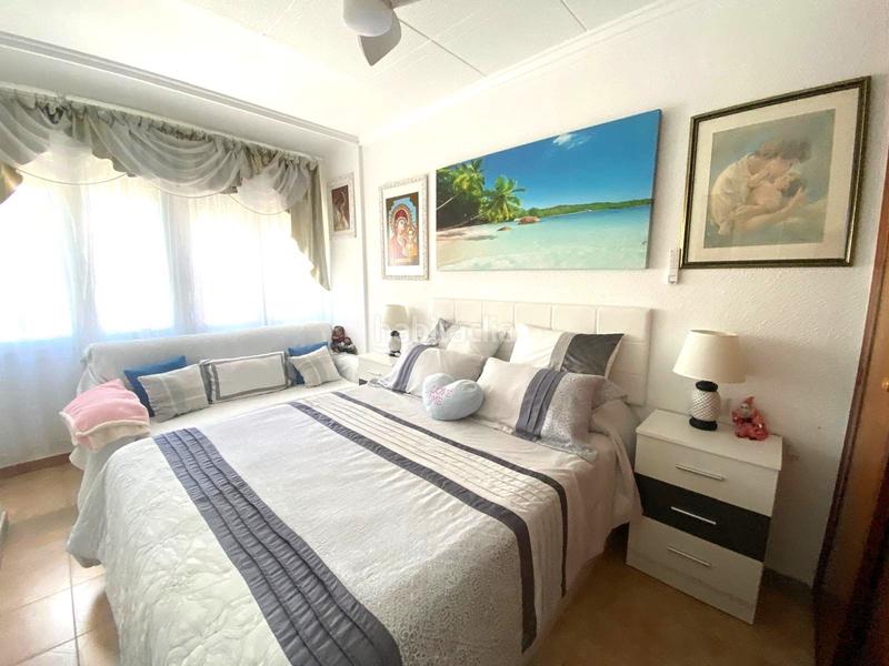 Foto 4a0cf247-ee45-4543-af00-bd44d72bc635. Dúplex  reformado en venta en Playa de los Náufragos. en Torrevieja