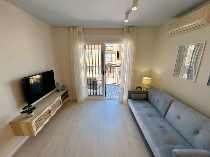Foto 34695169-886d-40e0-92e3-14fa1d91637a. Apartamento  reformado con solárium en el prestigioso residencial mirador iii en Torrevieja