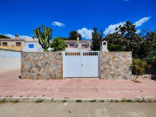 Maison  La calisa. Bungalow en planta baja parcialmente reformado orientado al sur.