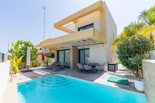Maison  Romero. Vivienda independiente con jardín, solárium y piscina privada  z