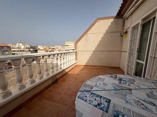 Apartament  San antonio. Amplio ático a un paso de playa la mata  cochera cerrada incluid