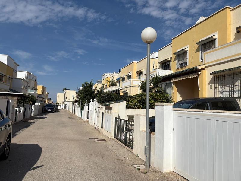 Foto 89b3fb6c-42c2-435d-8031-122c9c40d01c. Reihenhaus mit pool in Los Balcones-Los Altos Torrevieja