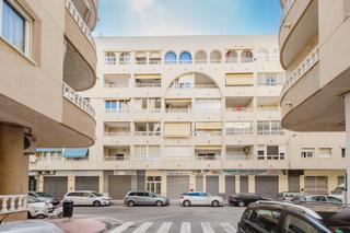 Ático  San miguel de salinas. Ático a solo 200 metros de playa de los náufragos.