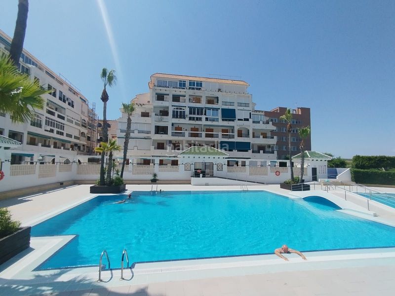 Foto fe632b74-d47e-4657-a6a8-610b2b2cac4a. Apartament amb piscina a Los Europeos Torrevieja