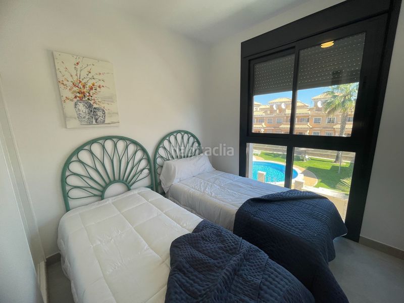 Foto ce4260bd-f7e7-421c-94e9-f97477badb4b. Apartament amb piscina a Lomas de Cabo Roig - Los Dolses Orihuela
