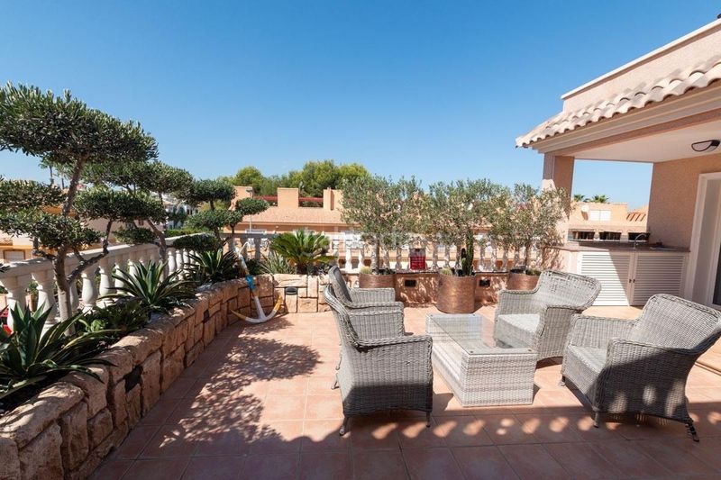 Foto 0a92b471-faee-4eee-8cf9-682ee095e2b2. Apartament amb piscina a Cabo Roig Orihuela
