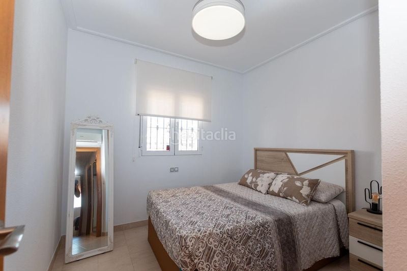 Foto 3ee16529-4902-4071-b7cc-4d1f7ba4153a. Apartament amb piscina a Cabo Roig Orihuela