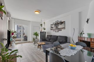Dachwohnung in Pintor boti 6. Ático reformado   3 dormitorios  villamartín.
