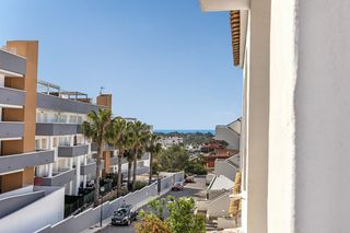 Ático en Calle del mar 6. Ático reformado con vistas al mar en villamartín  3 dormitorio.