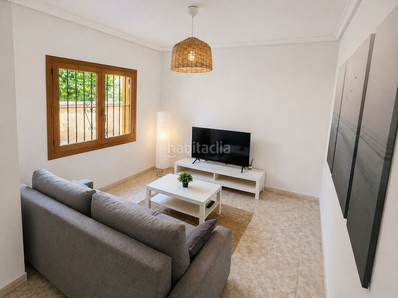 Foto c313c7ec-fb43-44a2-baf7-ea1a9cbdbf08. Apartament amb piscina a Playa Flamenca Orihuela