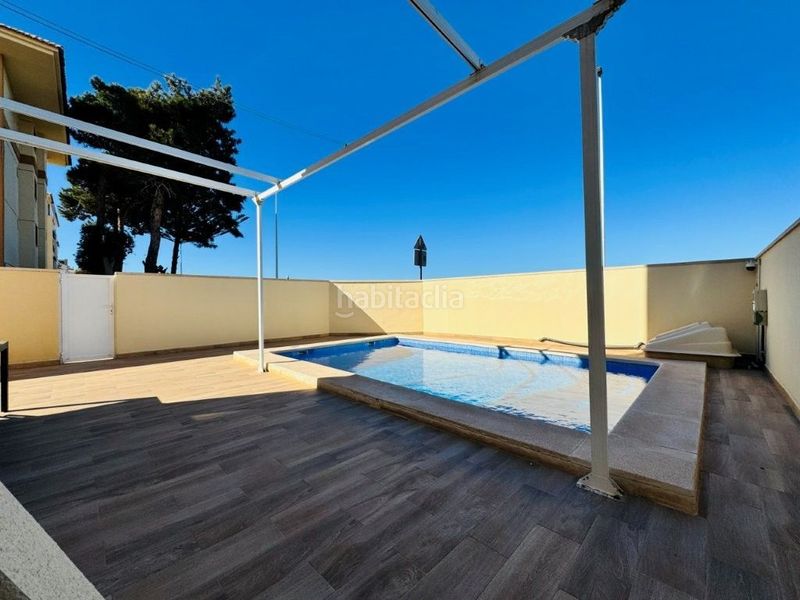 Foto 010d0231-dc52-4853-b554-286ecac1e721. Casa adossada amb piscina a Cañada del Molino Torrevieja
