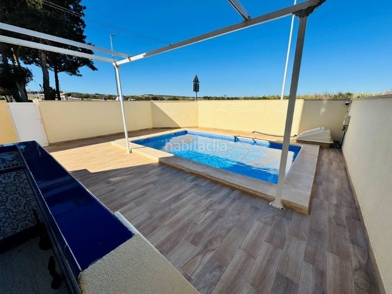 Foto 1273e856-89c6-4315-a335-39c83dde4e54. Casa adossada amb piscina a Cañada del Molino Torrevieja