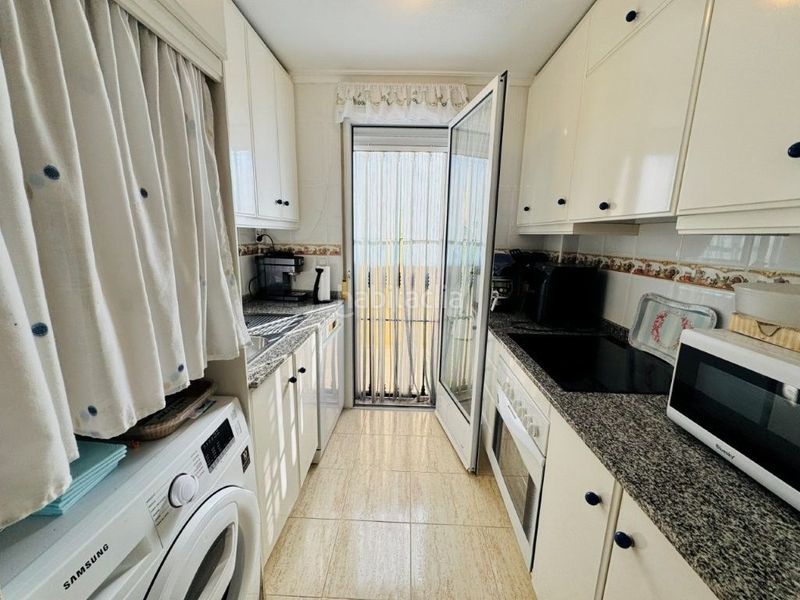 Foto ce8b5734-8e5e-45f2-bcb4-a94d16d27d22. Casa adossada amb piscina a Cañada del Molino Torrevieja