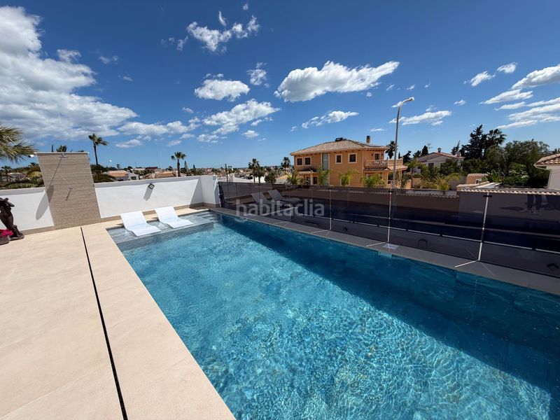 Foto 0749f45a-73d3-48a3-a72f-d15ca0a0f1d1. Xalet amb piscina a Rojales
