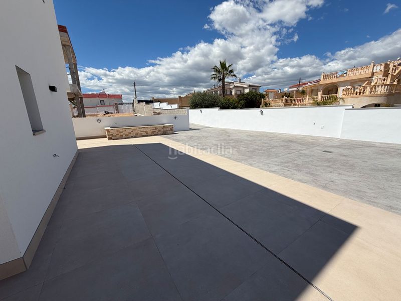 Foto 0776be0a-6170-406b-b88a-341e7a481339. Xalet amb piscina a Rojales