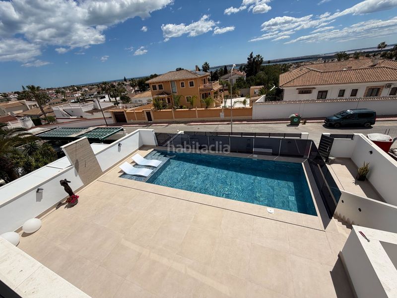 Foto 996b916f-ac8b-49b6-95f6-f6d190d11bfa. Xalet amb piscina a Rojales