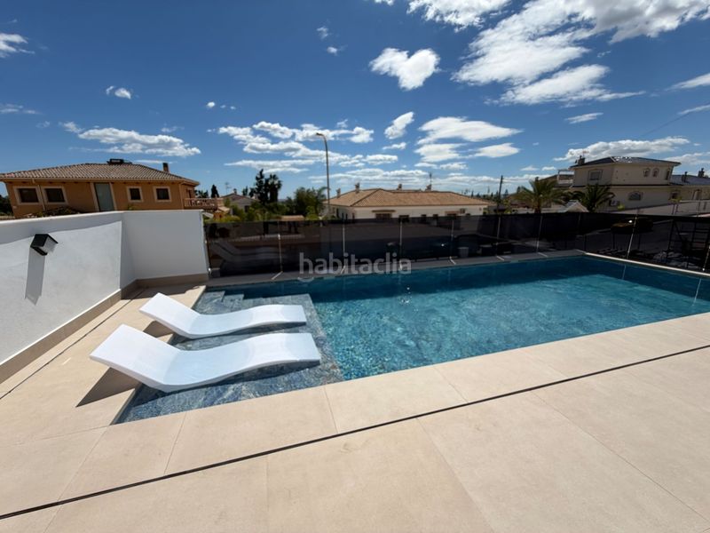 Foto ac9cbea9-d956-4b67-8c55-02033f66f384. Xalet amb piscina a Rojales