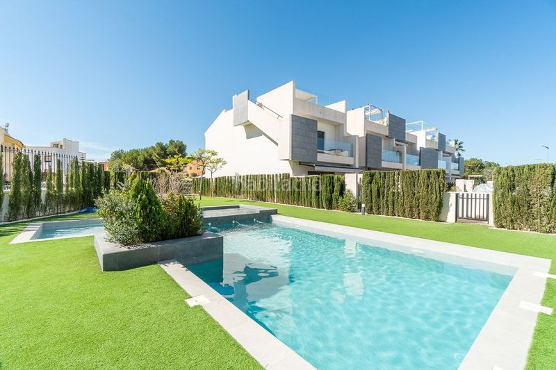 Foto a8eb2fa2-5391-40bd-8ab4-fd27998c8f99. Apartament a pego a Los Balcones-Los Altos Torrevieja