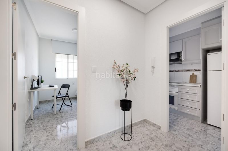 Foto f952427d-460e-4ad6-bfb2-708296a15132. Apartament amb piscina a nueva Torrevieja Torrevieja